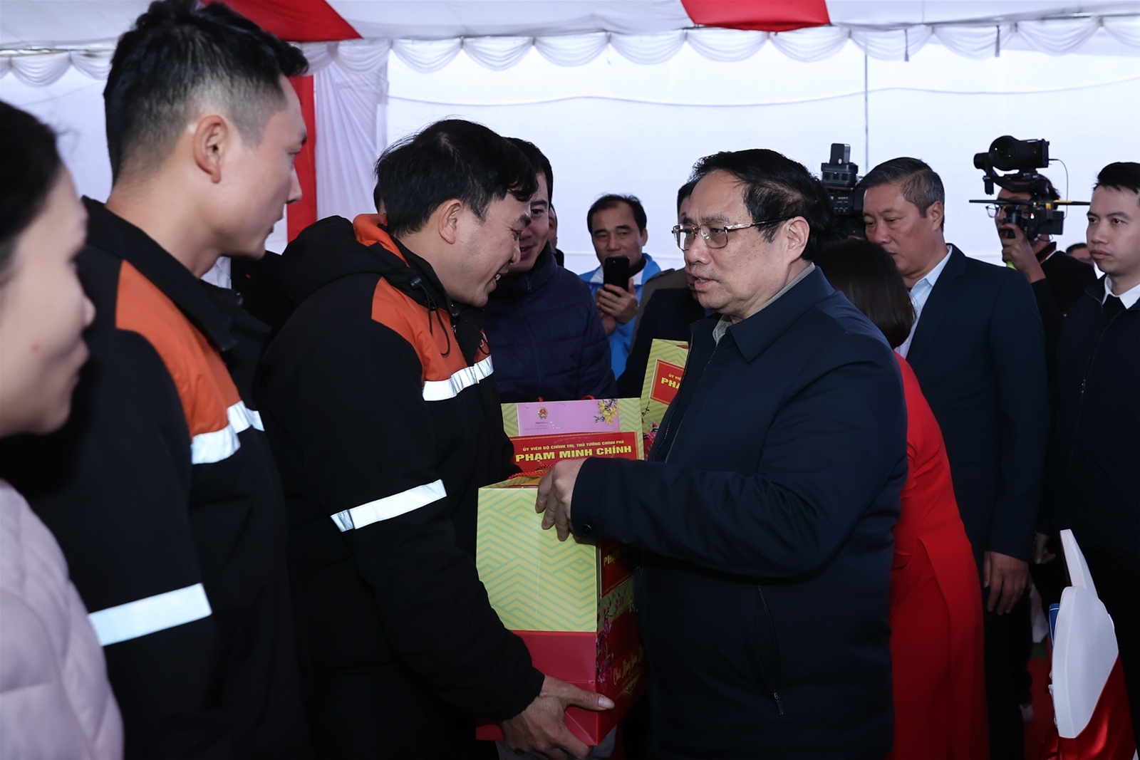 Thủ tướng Phạm Minh Chính: Rà soát để không ai không có Tết, không ai bị bỏ lại phía sau- Ảnh 9.