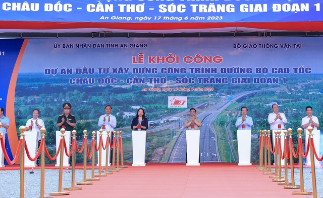 Thủ tướng phát lệnh khởi công tuyến cao tốc gần 45 nghìn tỷ đồng tại ĐBSCL