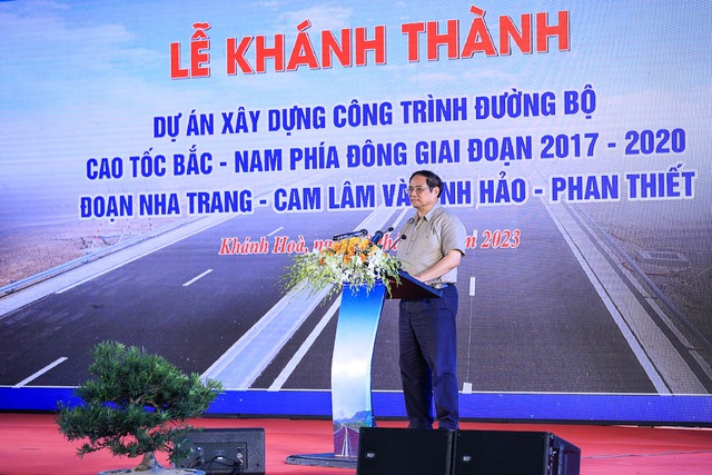 Thủ tướng: Mục tiêu thông toàn tuyến cao tốc Bắc - Nam vào năm 2025 là khả thi