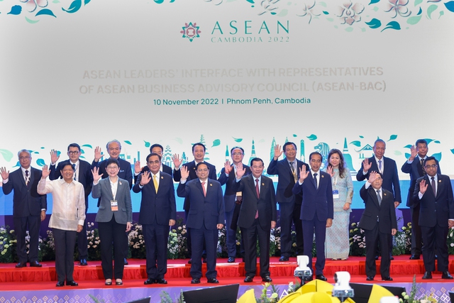 Vì một ASEAN tự cường, mạnh mẽ, phát triển bền vững, bao trùm