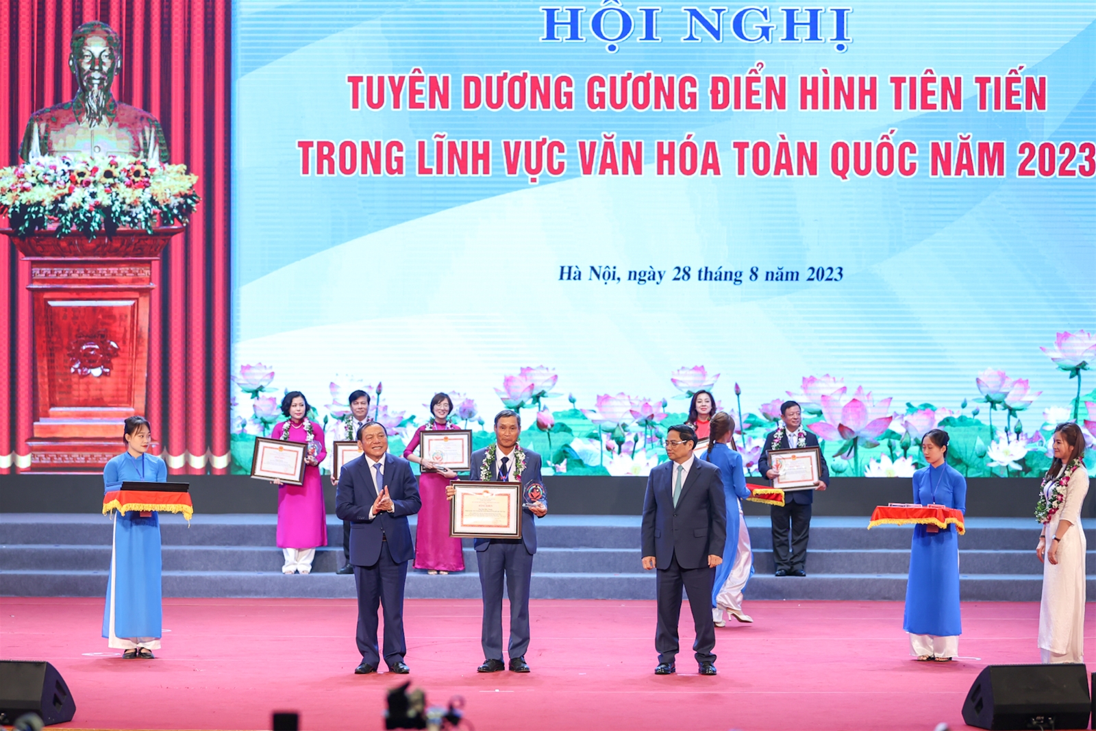 Thủ tướng: Văn hóa là nền tảng tinh thần, nguồn lực nội sinh, động lực đột phá cho sự phát triển