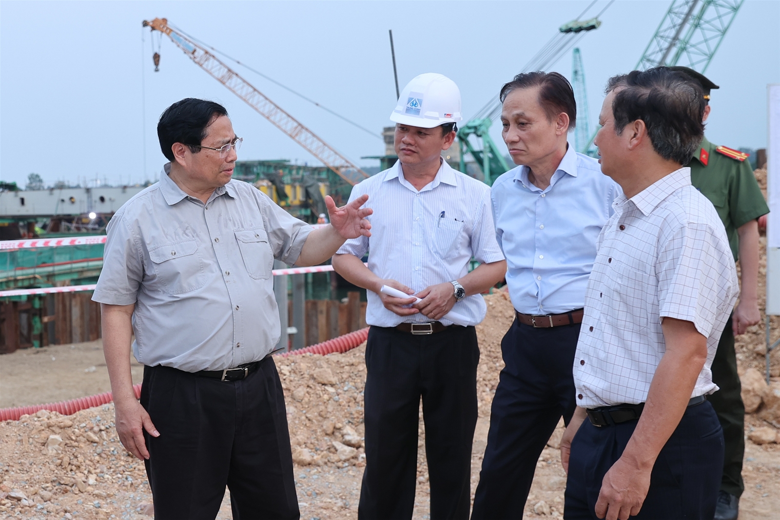 Thủ tướng khảo sát, dự lễ khởi công, khánh thành 4 dự án trọng điểm tại Thừa Thiên Huế