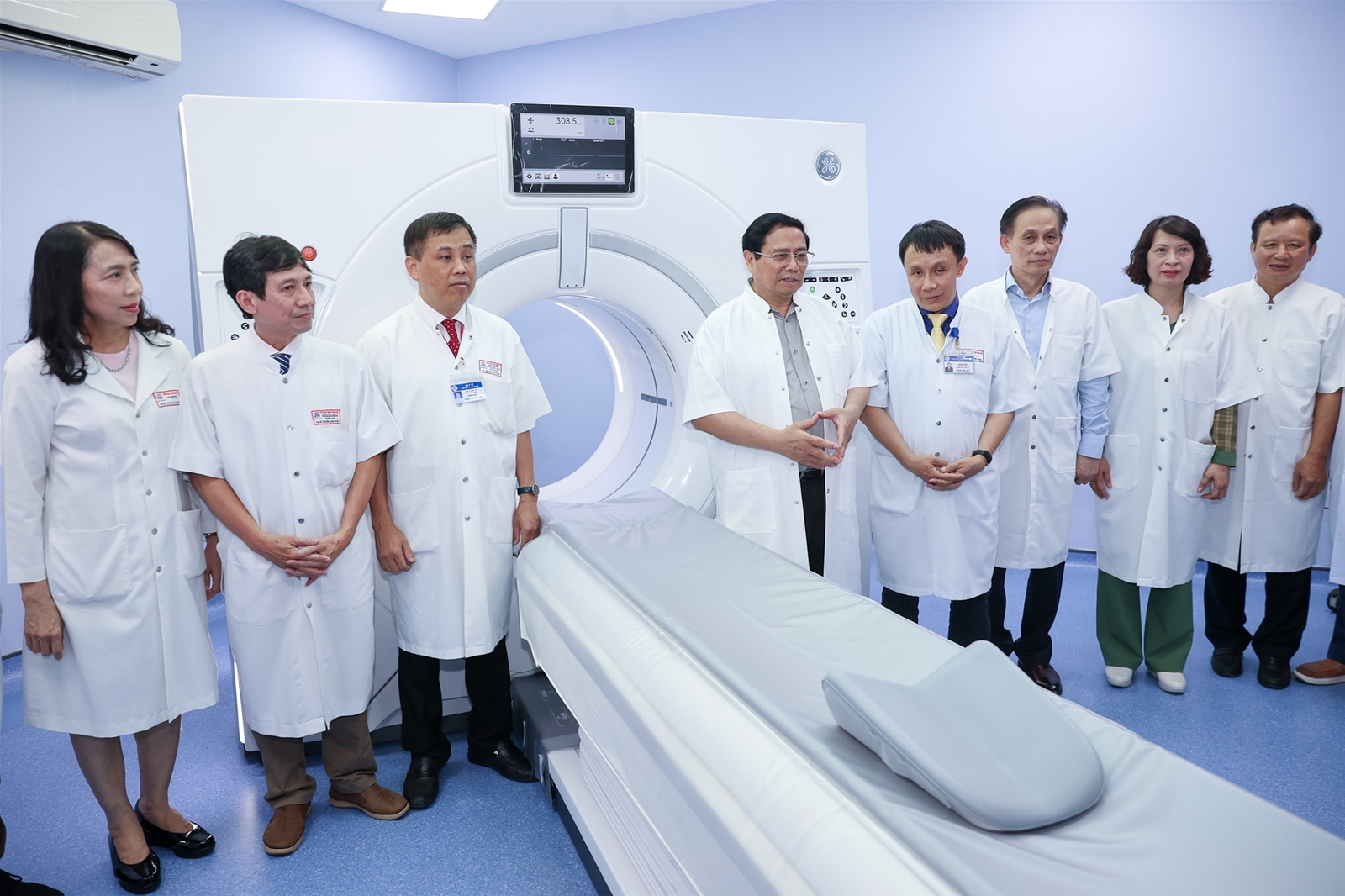 Thủ tướng khảo sát, dự lễ khởi công, khánh thành 4 dự án trọng điểm tại Thừa Thiên Huế