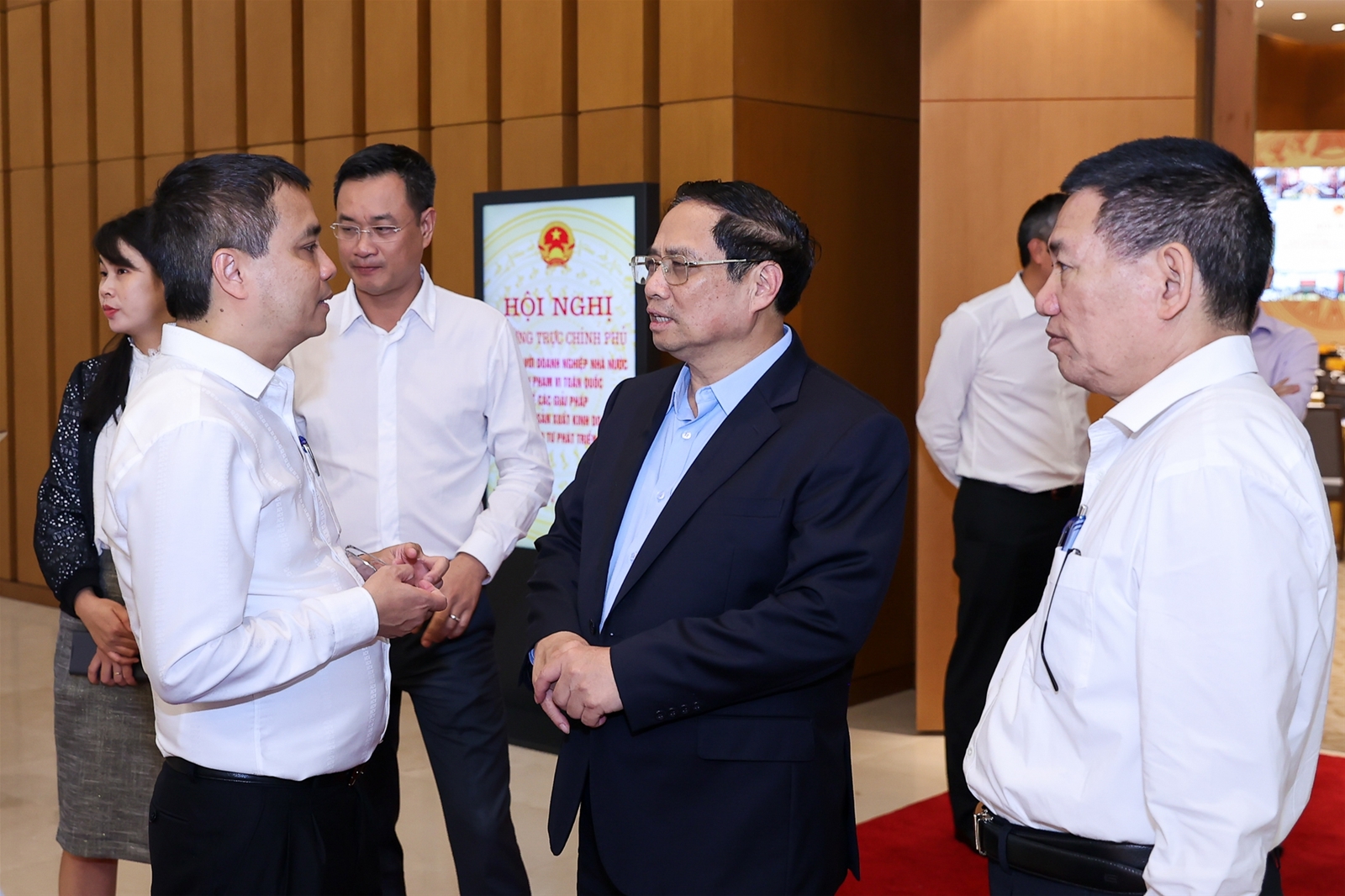 Thủ tướng: 12 nhiệm vụ để doanh nghiệp Nhà nước phát huy vai trò tiên phong, dẫn dắt, mở đường