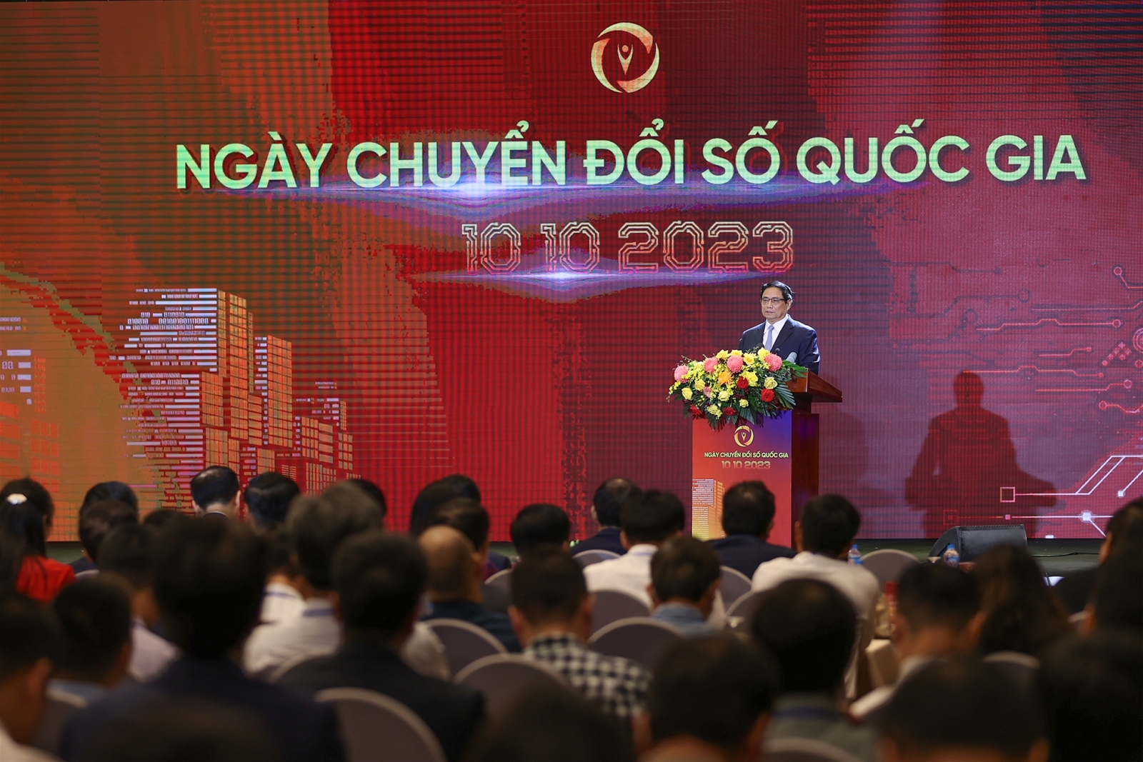 Thủ tướng: Đẩy mạnh số hóa giao dịch bất động sản, làm sạch dữ liệu người giao dịch chứng khoán