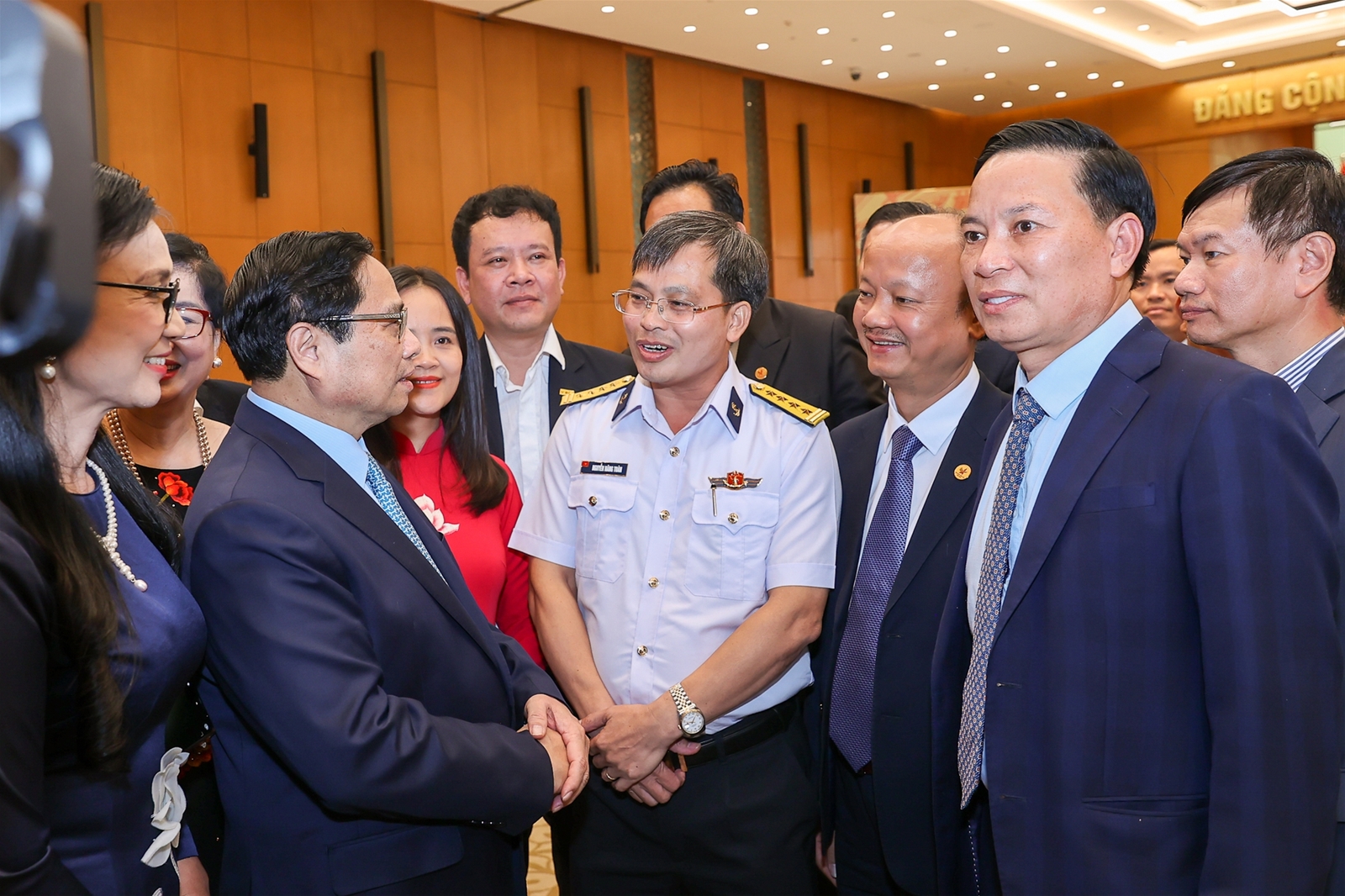 Thủ tướng: Đảng, Nhà nước, nhân dân luôn là điểm tựa và luôn tin tưởng đội ngũ doanh nhân