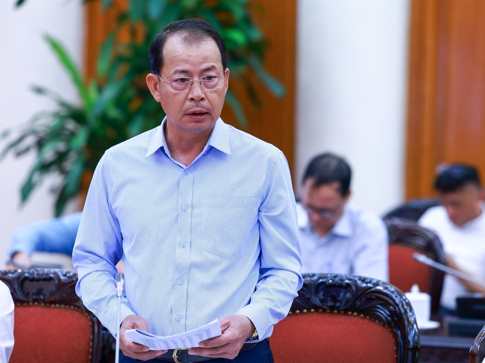 Thủ tướng: Không để thiếu điện cho sản xuất, kinh doanh, tiêu dùng trong bất kỳ hoàn cảnh nào