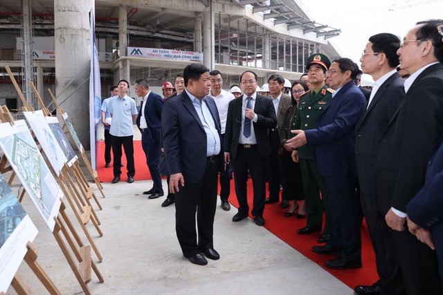 Thủ tướng: Trung tâm Đổi mới sáng tạo Quốc gia phải trở thành nơi 'hội tụ trí tuệ, lan toả lợi ích'