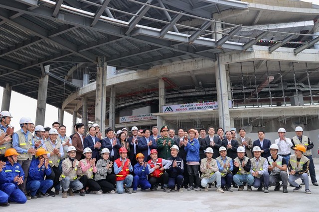 Thủ tướng: Trung tâm Đổi mới sáng tạo Quốc gia phải trở thành nơi 'hội tụ trí tuệ, lan toả lợi ích'