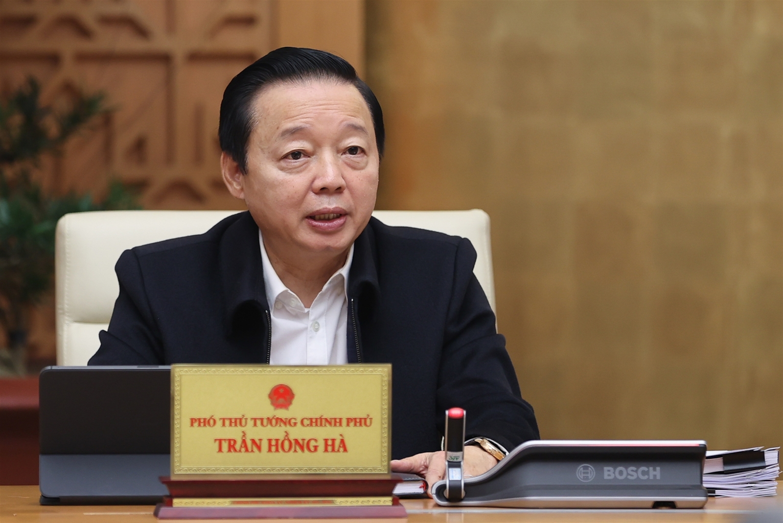 Thủ tướng: Tiếp tục đổi mới và đầu tư nhiều hơn nữa cho xây dựng pháp luật, hoàn thiện thể chế