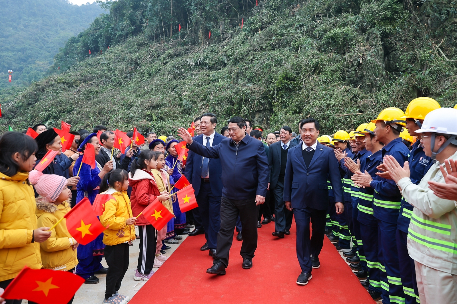 Thủ tướng phát lệnh khởi công tuyến cao tốc 14.000 tỷ đồng nối Cao Bằng - Lạng Sơn