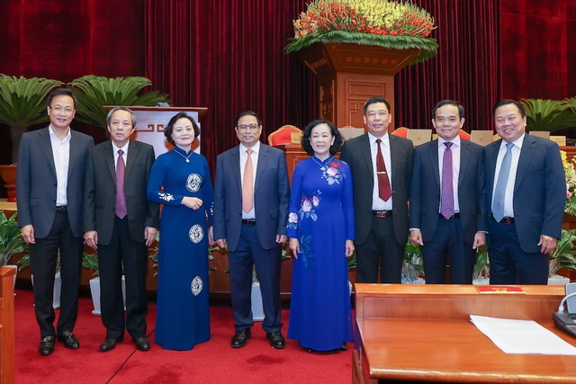 Chùm ảnh: Bế mạc Hội nghị Trung ương giữa nhiệm kỳ