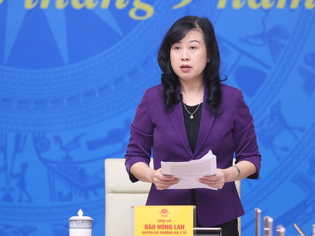 Thủ tướng yêu cầu thấm nhuần 'bài học xương máu' về tiêm vaccine; sớm khắc phục bằng được tình trạng thiếu thuốc