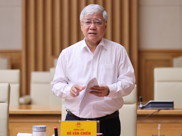 Thủ tướng yêu cầu thấm nhuần 'bài học xương máu' về tiêm vaccine; sớm khắc phục bằng được tình trạng thiếu thuốc