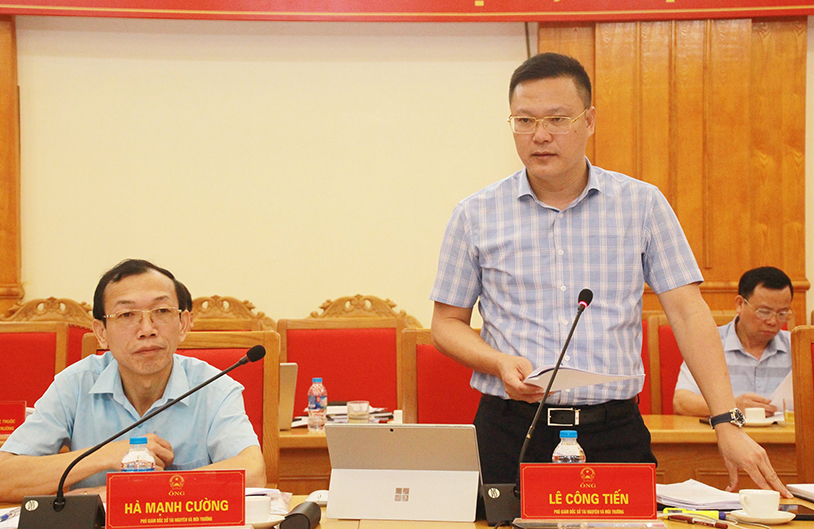 Đoàn đại biểu Quốc hội tỉnh Yên Bái lấy ý kiến tham gia vào Dự án Luật Đất đai và Luật Tài nguyên nước (sửa đổi)