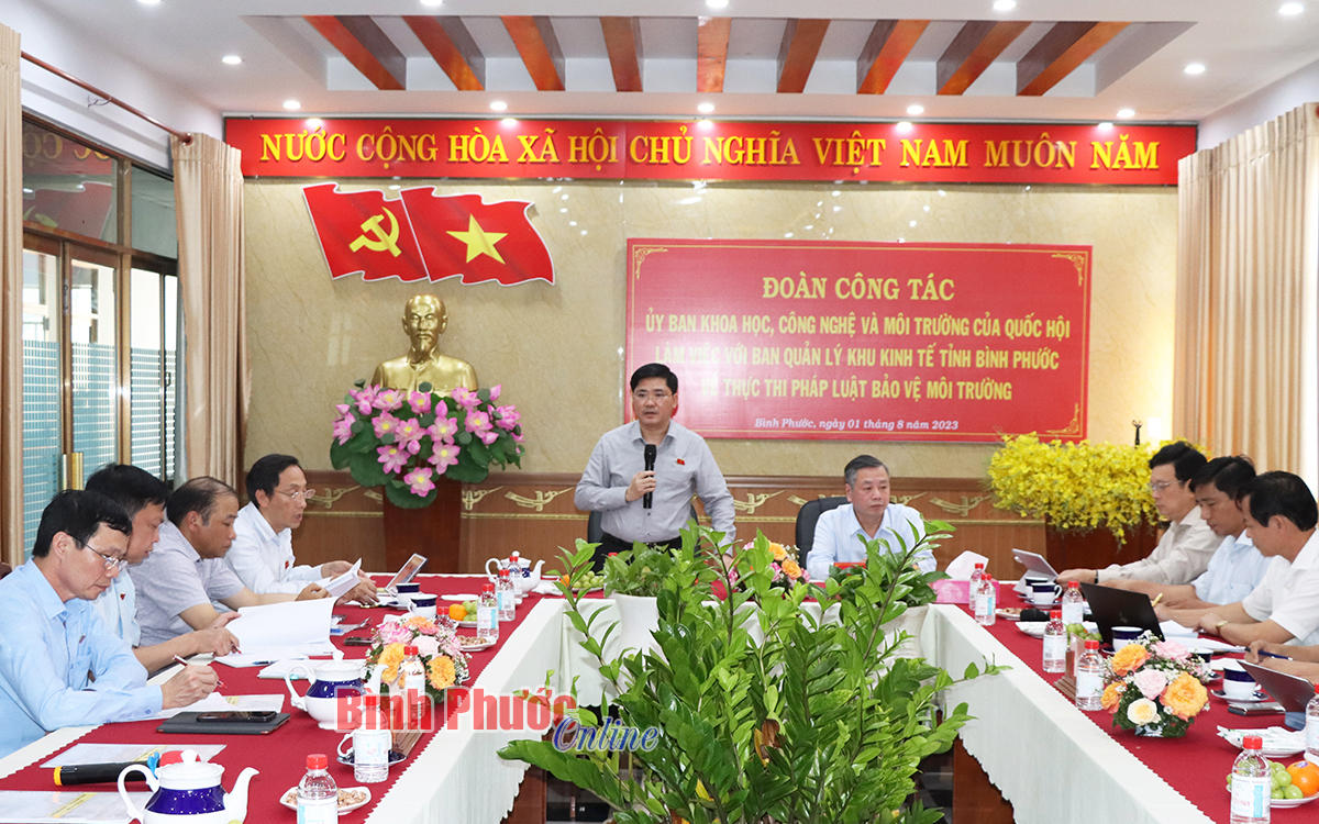 Khảo sát, làm việc với Ban Quản lý khu kinh tế về công tác bảo vệ môi trường