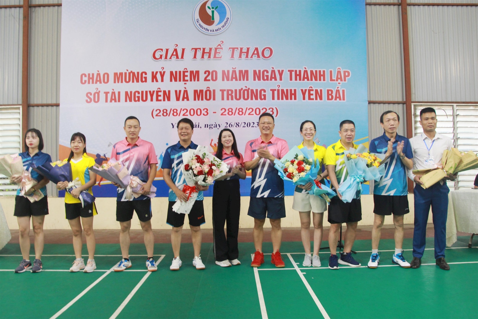 Gần 100 VĐV tham gia giải thể thao Sở TN&MT Yên Bái