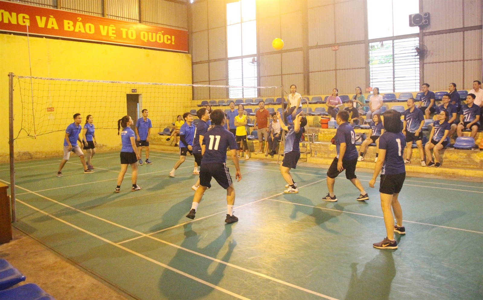 Gần 100 VĐV tham gia giải thể thao Sở TN&MT Yên Bái