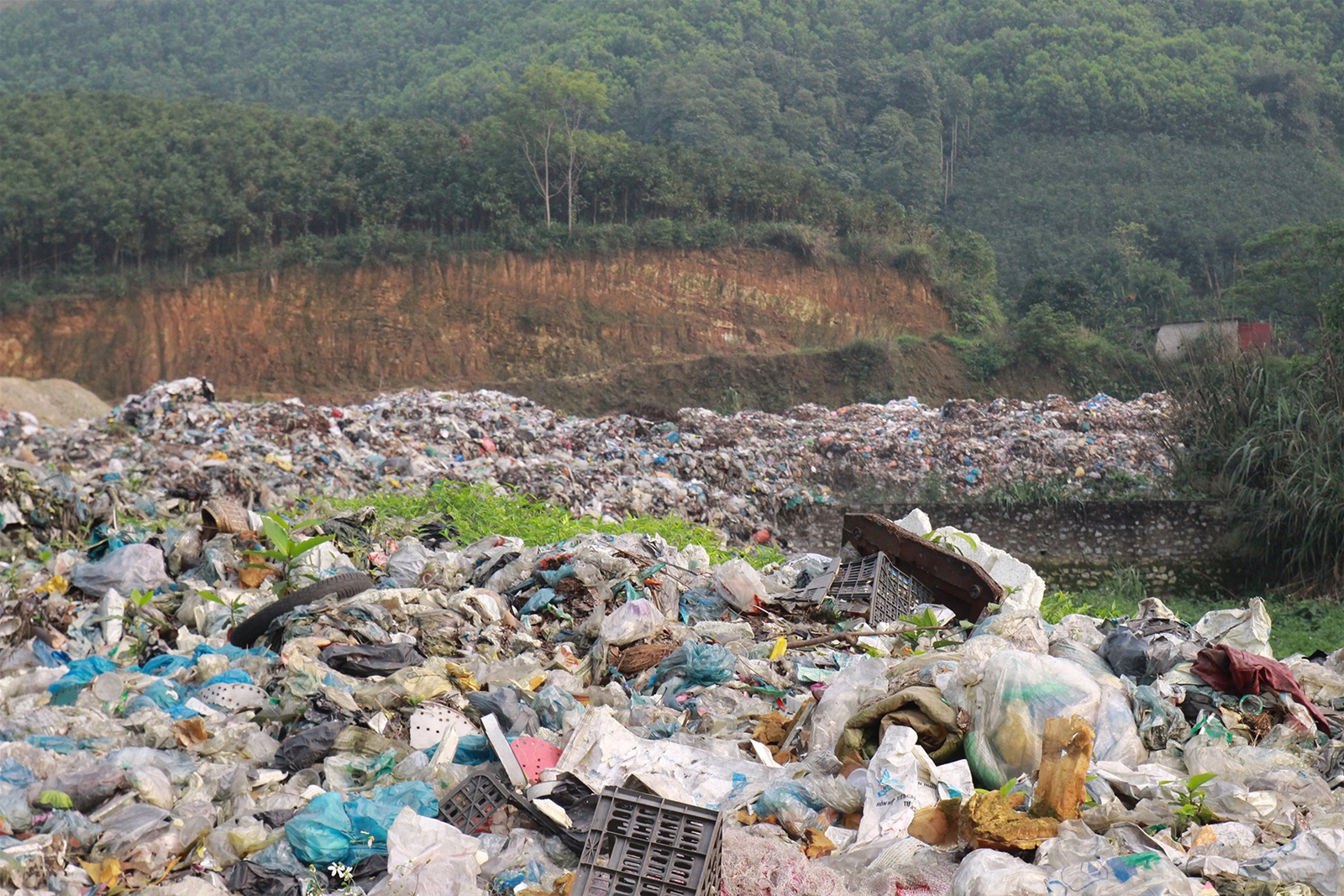 Yên Bái rà soát, xử lý khu vực đất bị ô nhiễm môi trường