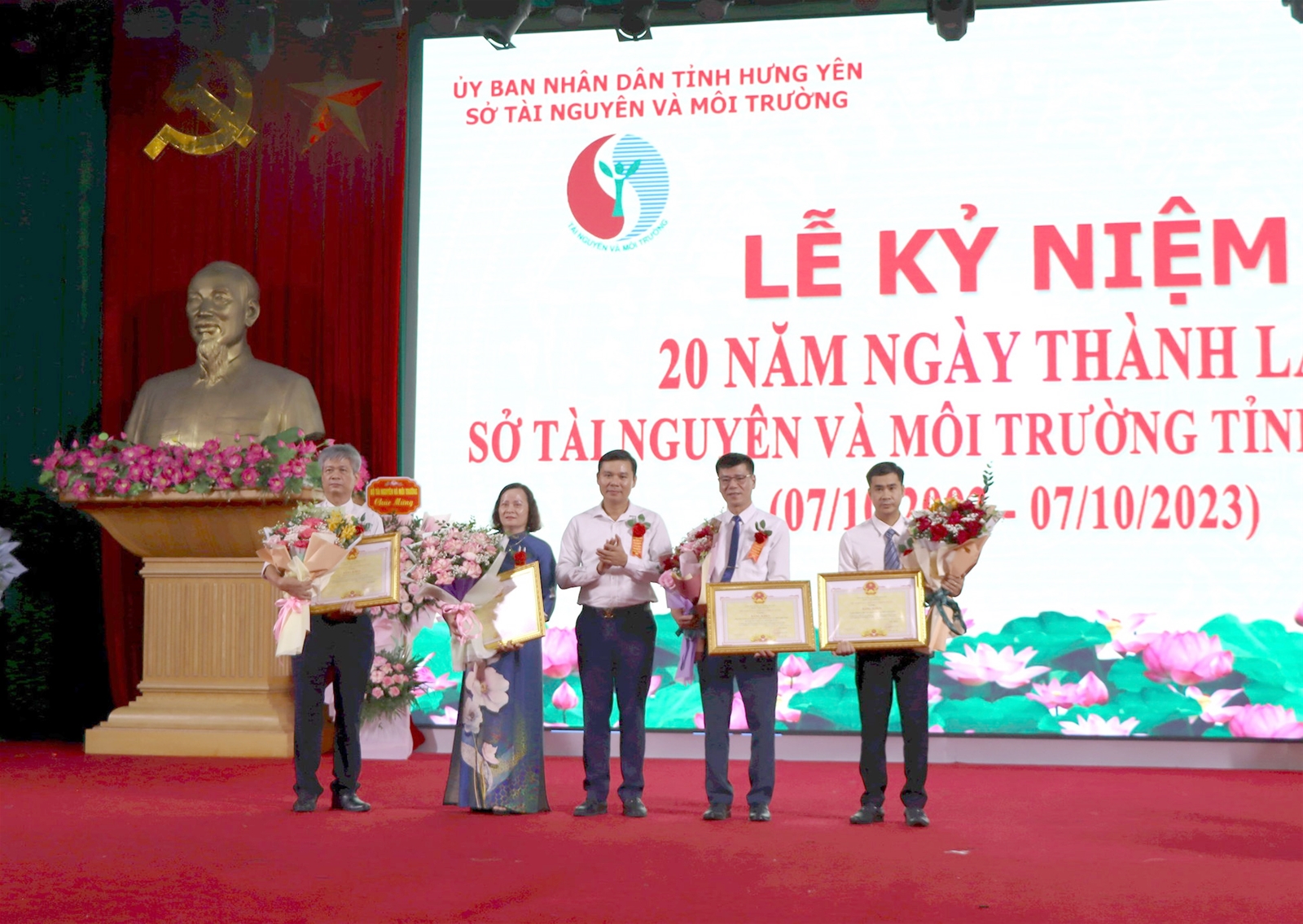 Thứ trưởng Nguyễn Thị Phương Hoa dự Lễ kỷ niệm 20 năm thành lập Sở TN&MT tỉnh Hưng Yên