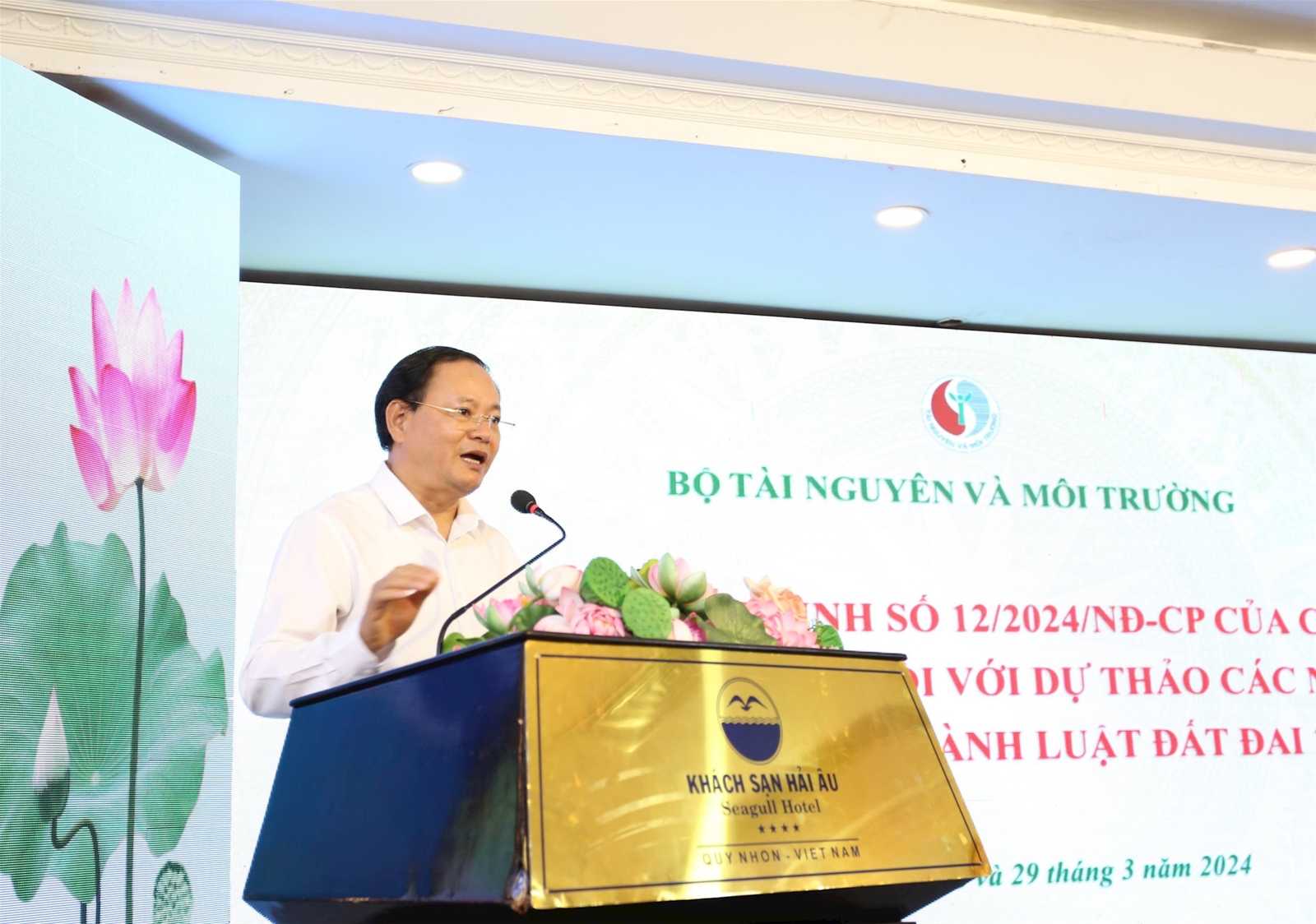 Tiếp tục lấy ý kiến hoàn thiện các Nghị định hướng dẫn thi hành Luật Đất đai