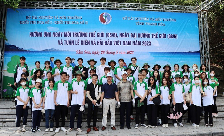 Khối thi đua số I và II Bộ TN&MT hưởng ứng Ngày Môi trường Thế giới và Ngày Đại dương Thế giới