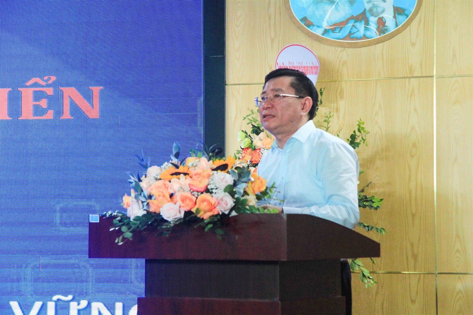 Nhiều nhà khoa học dự Hội thảo Khoa học “Phát triển và quản lý bền vững tài nguyên và môi trường