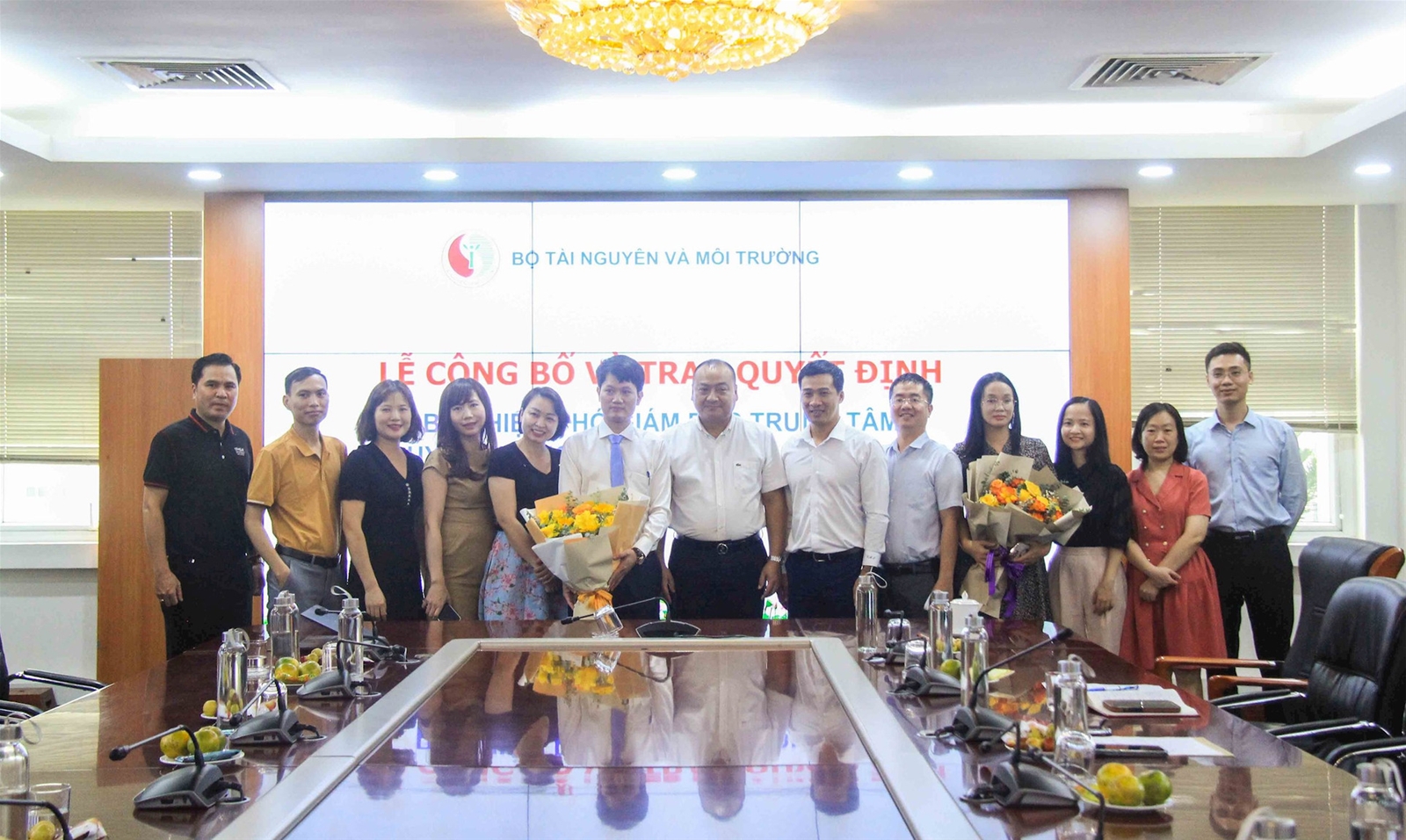 Trao quyết định bổ nhiệm Phó Giám đốc Trung tâm Truyền thông Tài nguyên và Môi trường