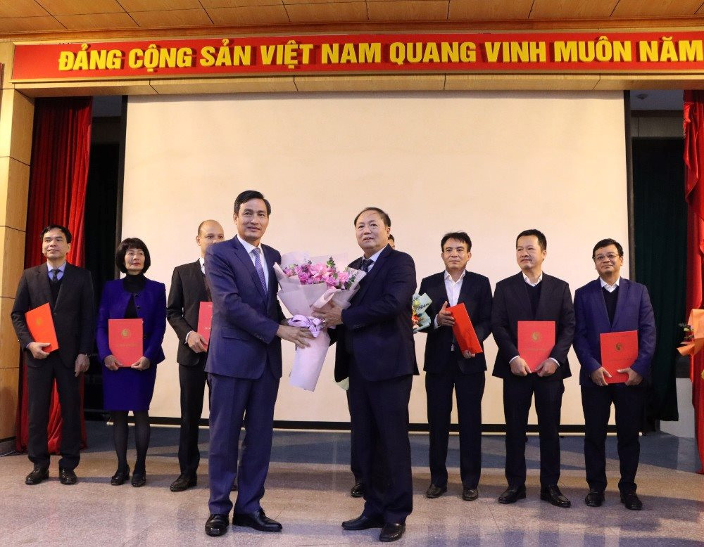 Bộ TN&MT trao Quyết định bổ nhiệm lãnh đạo Cục Địa chất Việt Nam và Cục Khoáng sản Việt Nam