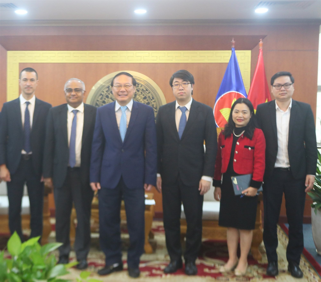 Ngân hàng ADB tăng cường hỗ trợ Việt Nam thực hiện JETP