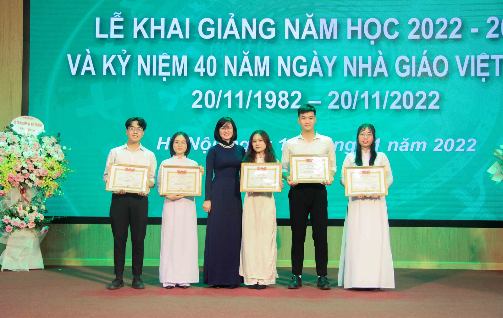 Đại học Tài nguyên và Môi trường Hà Nội khai giảng chào mừng năm học mới 2022 - 2023