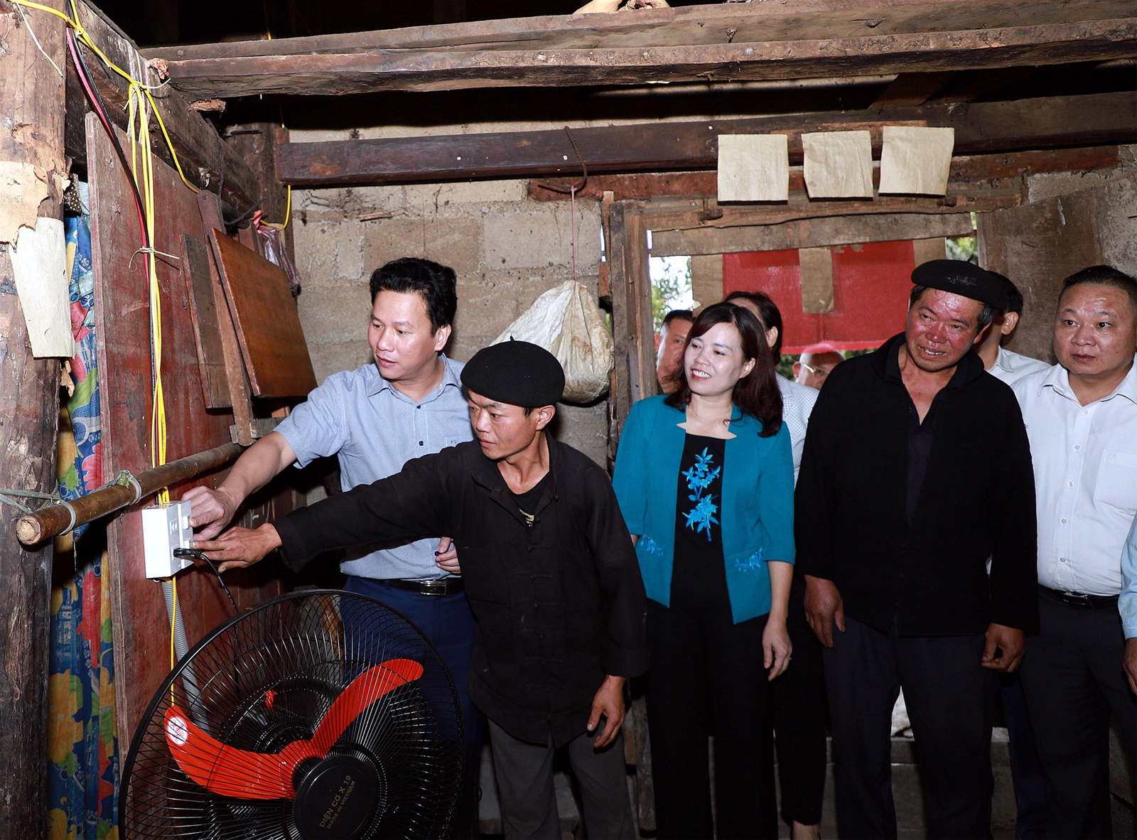 Bộ trưởng Đặng Quốc Khánh cùng Đoàn ĐBQH tỉnh Hà Giang tiếp xúc cử tri sau Kỳ họp thứ Năm, Quốc hội khoá XV