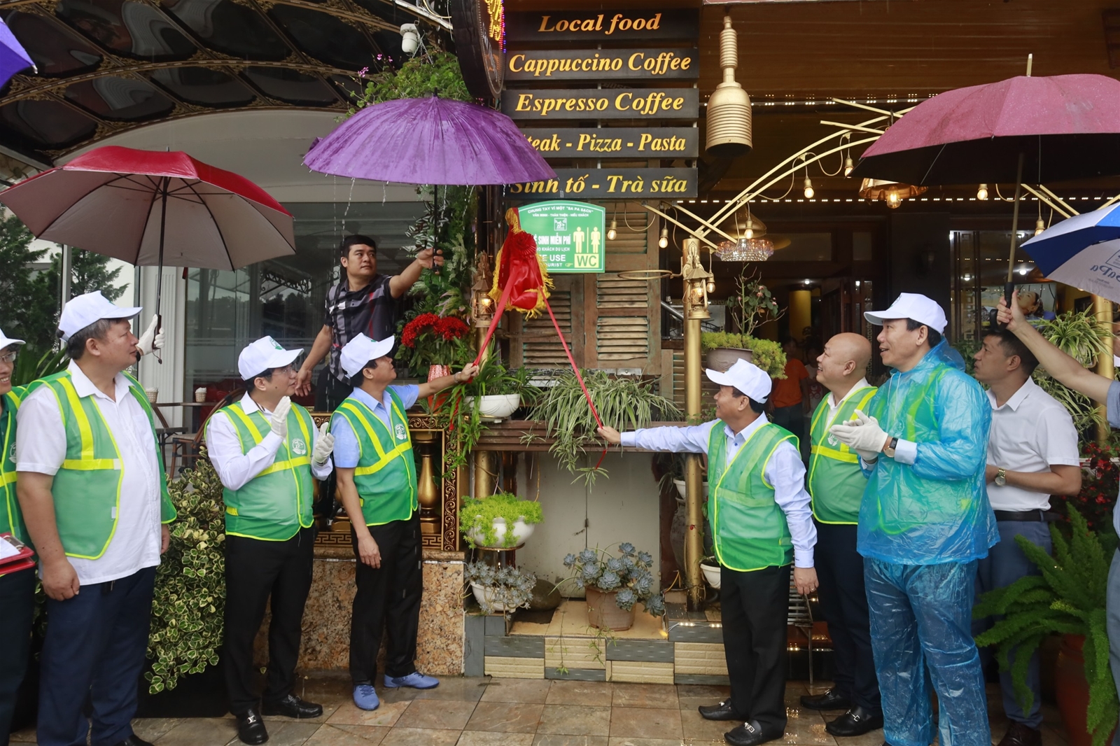 Ra quân khởi động đề án xây dựng đô thị 'Sa Pa Sạch'