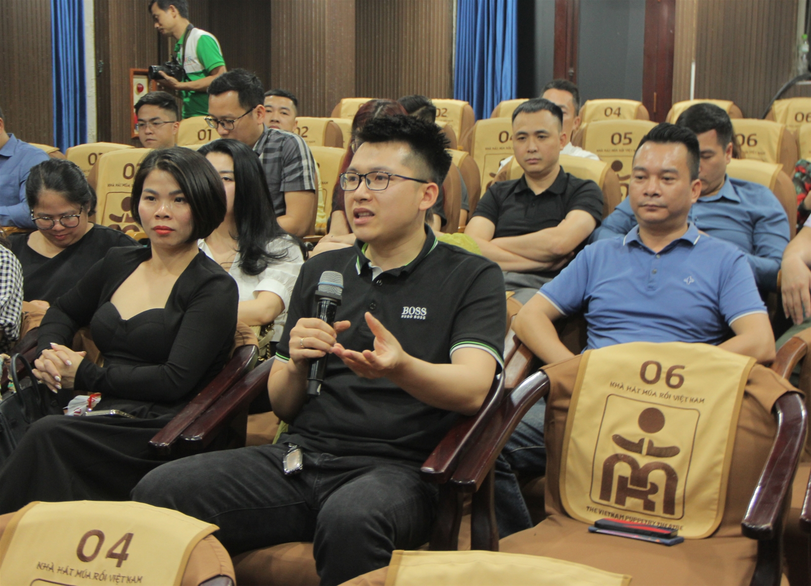Lắng nghe những khó khăn của doanh nghiệp quảng cáo ở Thủ đô