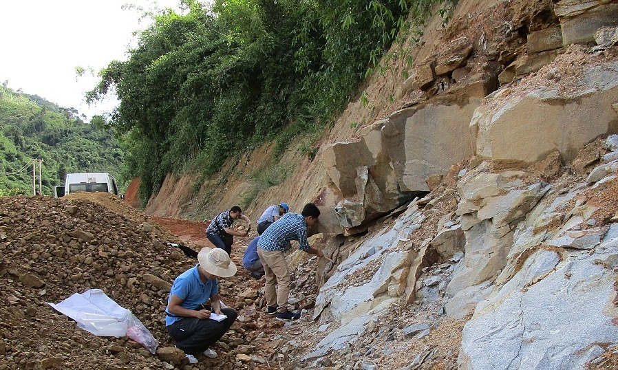 Áp dụng công nghệ mới trong nghiên cứu địa chất và khoáng sản