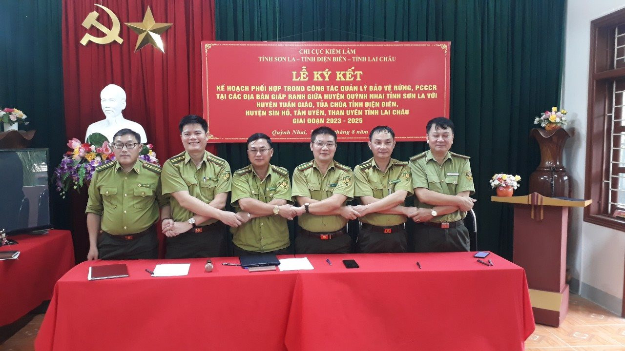 Sơn La: Ký kết phối hợp quản lý bảo vệ rừng khu vực giáp ranh