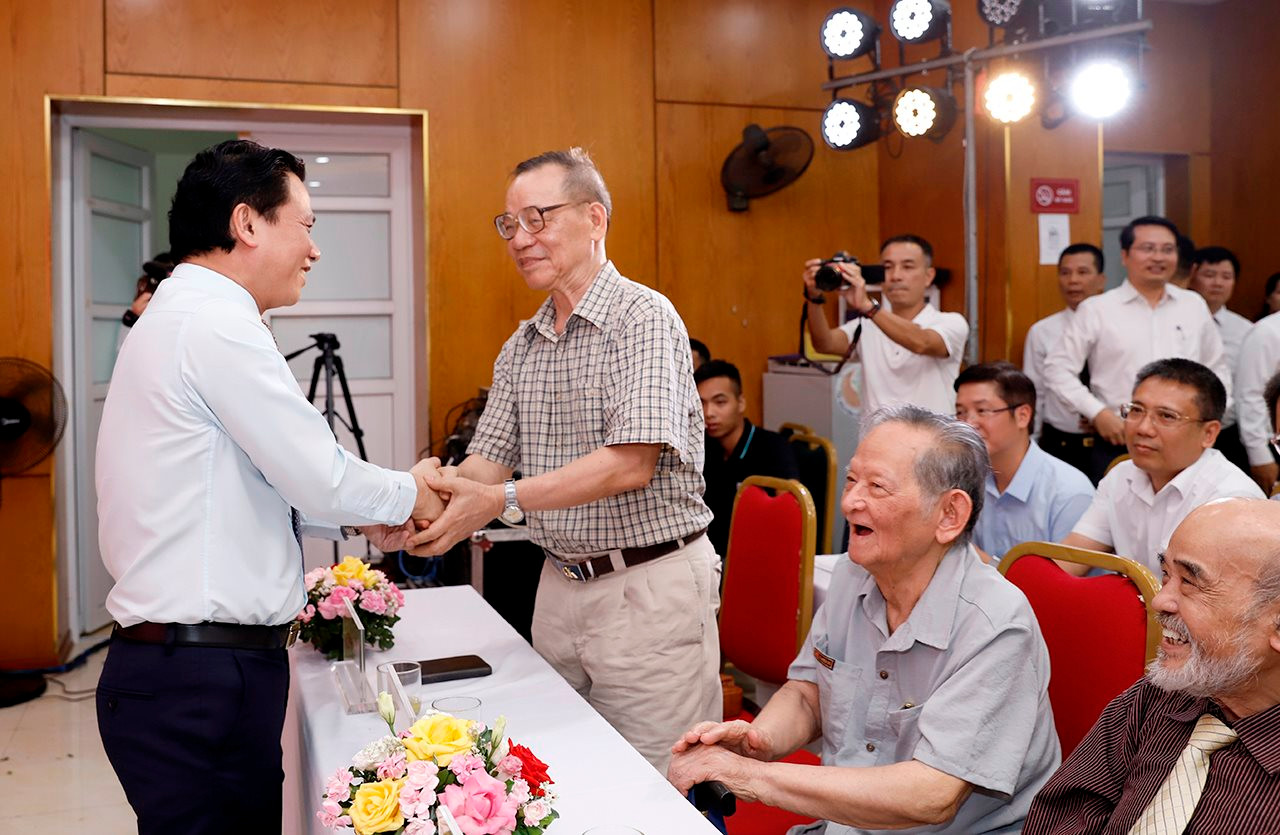 Xứng đáng là cơ quan nghiên cứu khoa học cơ bản đầu ngành trong lĩnh vực đo đạc và bản đồ
