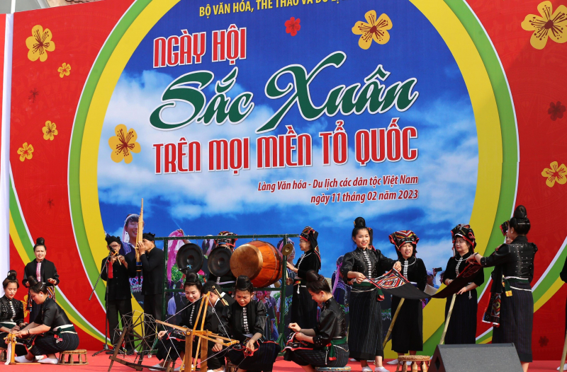 Quyền Chủ tịch Nước Võ Thị Ánh Xuân dự Ngày hội Sắc xuân trên mọi miền Tổ quốc năm 2023