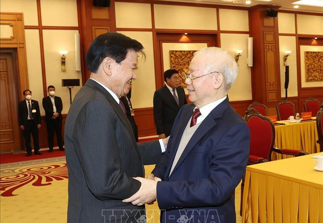 Tiếp tục vun đắp và tăng cường quan hệ đoàn kết đặc biệt Việt Nam - Lào