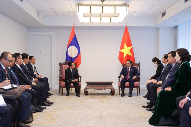 Thủ tướng Phạm Minh Chính gặp Thủ tướng Lào và tiếp xúc song phương các nhà lãnh đạo ASEAN
