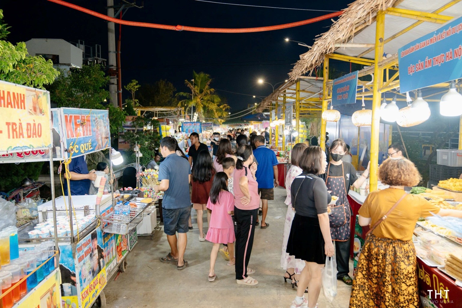 Liên hoan bánh dân gian ba miền và kết nối du lịch Bắc Ninh: 'Tưởng không đông mà đông không tưởng'