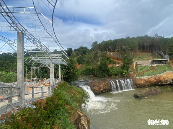 Đắk Nông: Ngang nhiên băm đồi, xẻ núi để… săn view