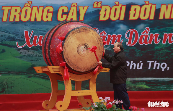 Chủ tịch nước đánh trống phát động Tết trồng cây xuân Nhâm Dần