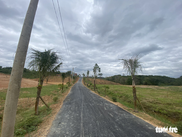 Đắk Nông: Ngang nhiên băm đồi, xẻ núi để… săn view
