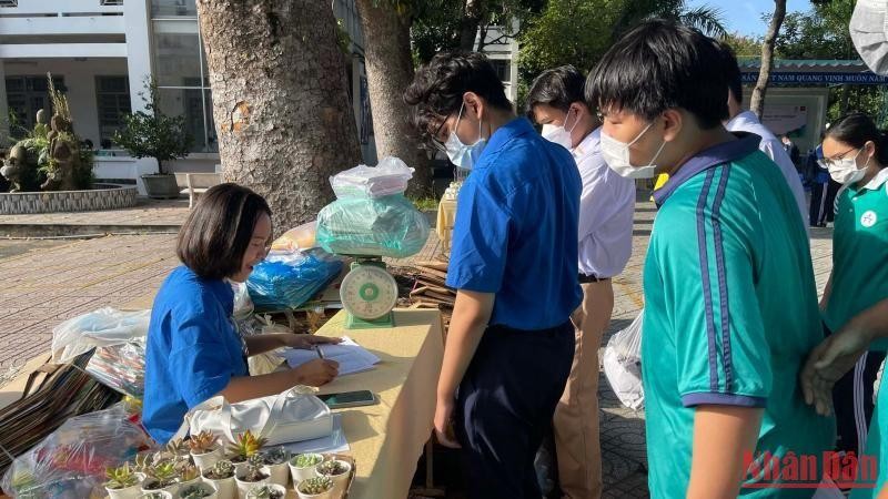 Chương trình “Sạch môi trường-trao yêu thương” năm 2022