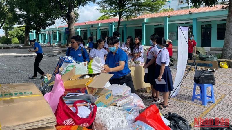 Chương trình “Sạch môi trường-trao yêu thương” năm 2022