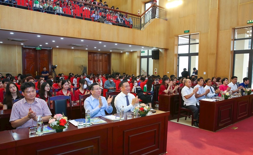 Tổng kết và trao giải Cuộc thi trắc nghiệm trực tuyến Tìm hiểu về bảo vệ môi trường trên Tạp chí điện tử Môi trường và Cuộc sống