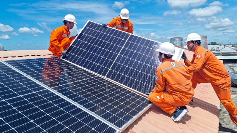 Bắt kịp xu hướng chuyển dịch năng lượng xanh
