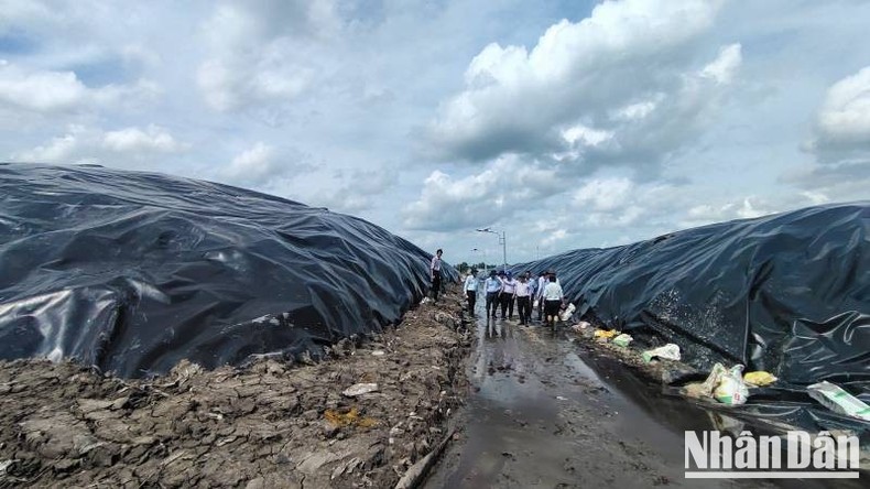 Bến Tre tập trung xử lý ô nhiễm môi trường tại bãi rác An Hiệp