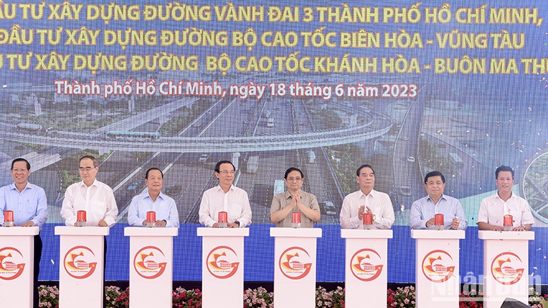 Quan tâm, nỗ lực cao nhất, chỉ đạo quyết liệt để sớm hoàn thành các dự án hạ tầng giao thông trọng điểm